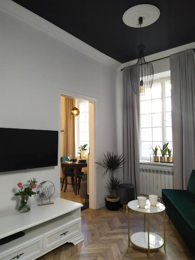 Ndm Apartament Warschau Buitenkant foto